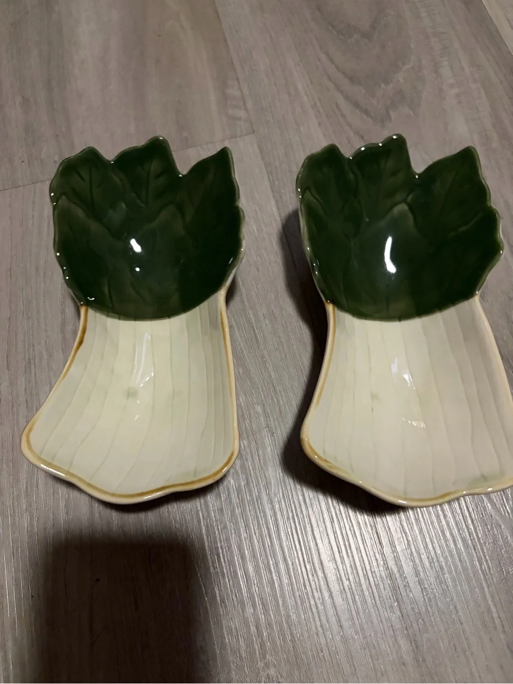 Green and Cream Leaf Ceramic Snack Dishes - Set of 2